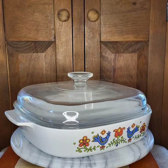 Corning Ware Floral Casserole Dish - Picture 4 of 16